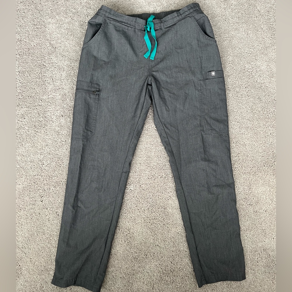 Figs Kade Cargo Scrubs Graphite